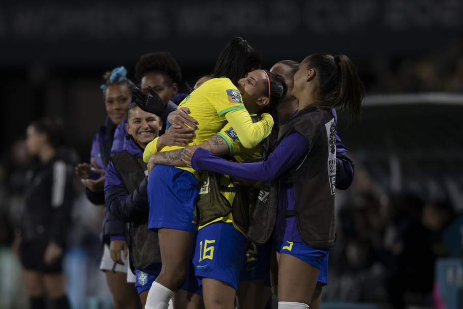 Copa do Mundo Feminina, Brasil vence de 4 a 0 do Panamá e é líder do grupo F